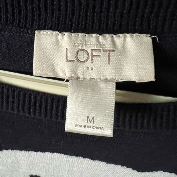 Loft Polar Bear holiday sweater - Picture 3 of 3